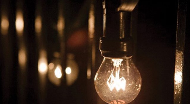İstanbul'da 12 ilçede elektrik kesintisi İstanbul'da 12 ilçede elektrik kesintisi