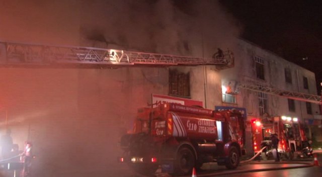 İstanbul’da atölye yangını korkuttu İstanbul’da atölye yangını korkuttu