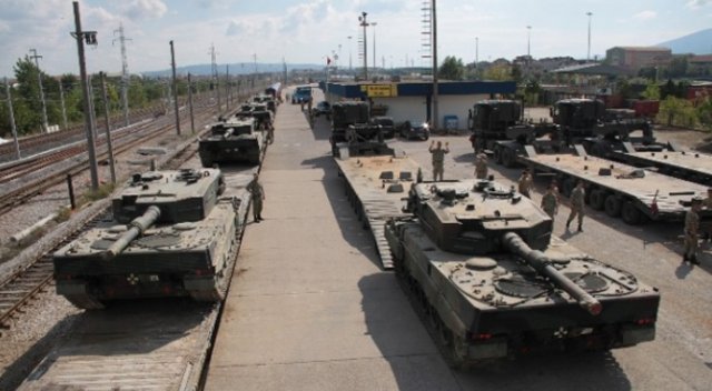 İstanbul'dan İslahiye'ye tank sevkiyatı İstanbul'dan İslahiye'ye tank sevkiyatı
