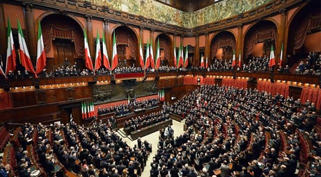 İtalya'da anayasa referandumunun tarihi belli oldu