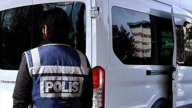 İzmir'de DAEŞ operasyonu: 7 tutuklu İzmir'de DAEŞ operasyonu: 7 tutuklu