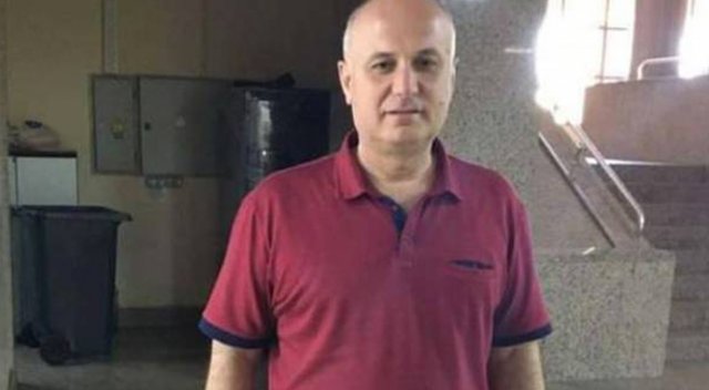 İzmir'de FETÖ'den aranan işadamı teslim oldu İzmir'de FETÖ'den aranan işadamı teslim oldu