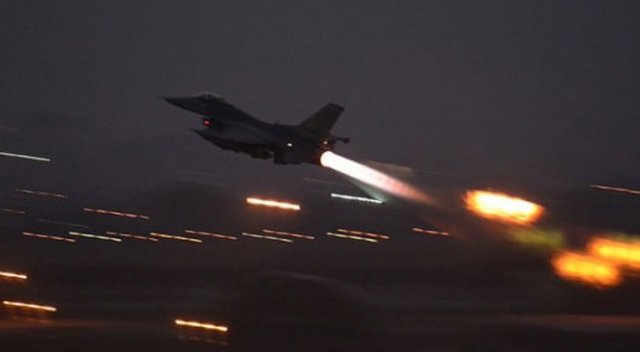 Jetler, Çukurca'da 3 önemli hedefi imha etti Jetler, Çukurca'da 3 önemli hedefi imha etti