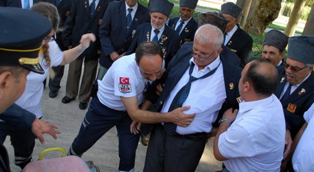Kıbrıs gazisi törende bayıldı