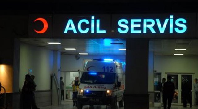 Kırıkkale'de midibüs devrildi: 15 yaralı Kırıkkale'de midibüs devrildi: 15 yaralı