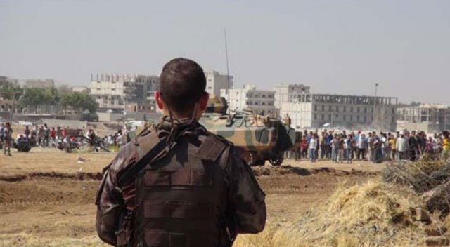 Kobani sınırında duvar gerginliği! Vali uyardı
