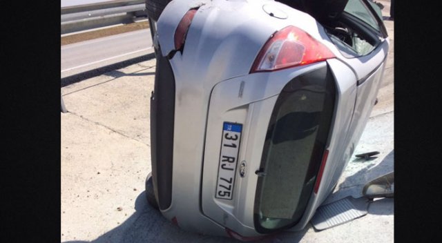Konya'da otomobil takla attı: 2 yaralı Konya'da otomobil takla attı: 2 yaralı