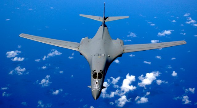 Kuzey Kore&#039;ye ABD&#039;den B-1B Lancer&#039;lı cevap