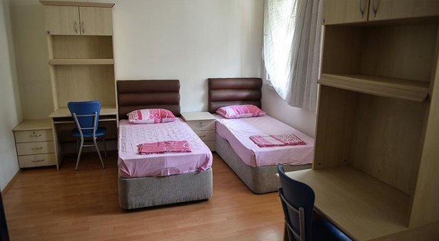 LYS'de dereceye giren öğrenciye 'yurt' bursu LYS'de dereceye giren öğrenciye 'yurt' bursu