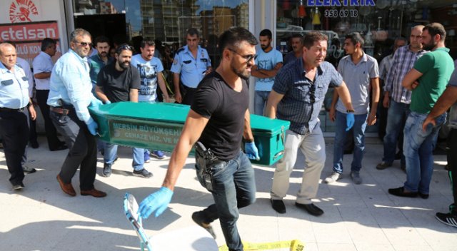 Mersin'de korkunç olay! İş yerinde infaz Mersin'de korkunç olay! İş yerinde infaz