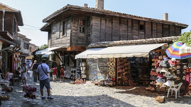 Modern yaşamla tarihin buluştuğu belde: Nessebar Modern yaşamla tarihin buluştuğu belde: Nessebar