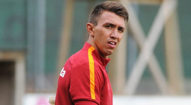 Muslera'dan çok kötü haber! Taraftarlar yıkıldı... Muslera'dan çok kötü haber! Taraftarlar yıkıldı...