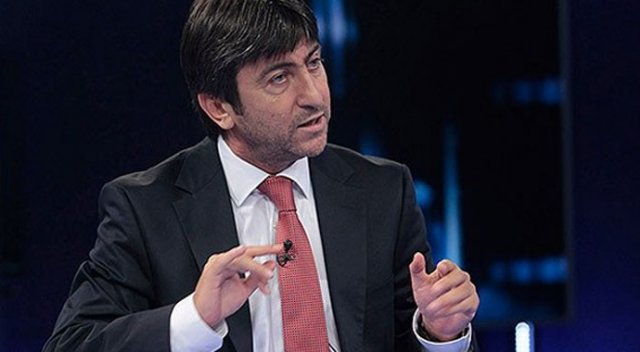 Rıdvan Dilmen: 'Sneijder sahneye çıkmalı' Rıdvan Dilmen: 'Sneijder sahneye çıkmalı'