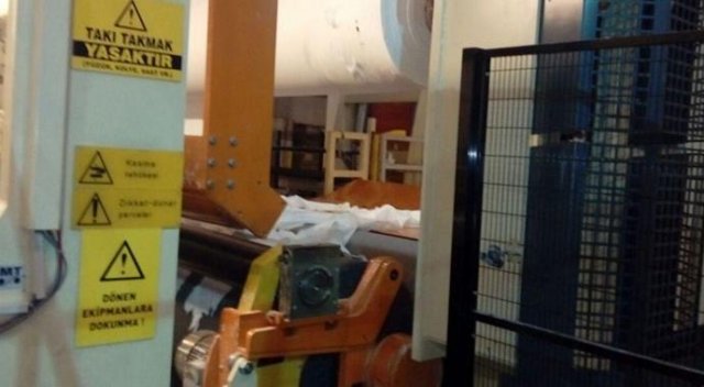 Rulo makinesine sıkışan işçi öldü Rulo makinesine sıkışan işçi öldü