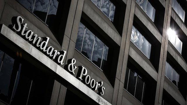 S&amp;P, Rusya’nın not görünümünü değiştirdi