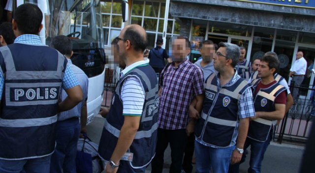 Samsun'da 53 sağlık çalışanı adliye sevk edildi Samsun'da 53 sağlık çalışanı adliye sevk edildi