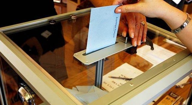 Seçim tarihinde değişiklik için bütün gözler liderlerde