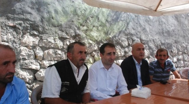 Şehit babasının en acı bekleyişi Şehit babasının en acı bekleyişi