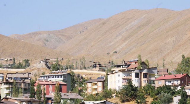 Şemdinli&#039;de çatışma: 5 şehit