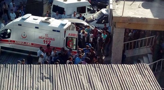 Şemdinli&#039;de ’Dur’ ihtarına uymayan kaçakçılar vurularak yakalandı