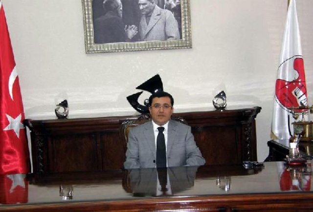 Siirt Baro Başkanı FETÖ'den tutuklandı Siirt Baro Başkanı FETÖ'den tutuklandı
