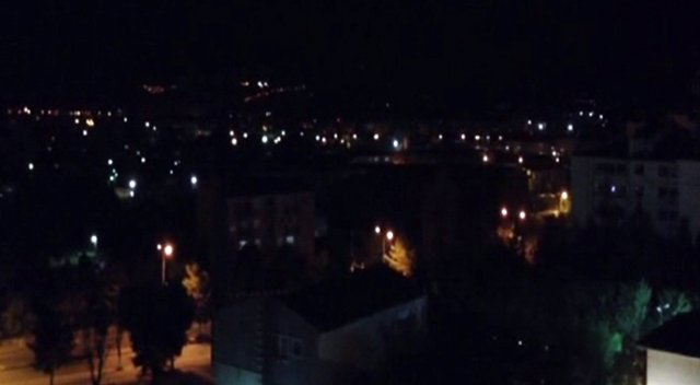 Siirt'te polis lojmanlarına roketli saldırı Siirt'te polis lojmanlarına roketli saldırı