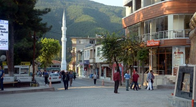 Sinop'taki sokağa çıkma yasağı kaldırıldı Sinop'taki sokağa çıkma yasağı kaldırıldı