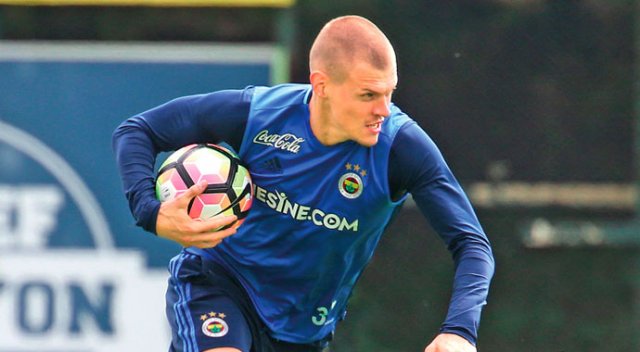 Skrtel havaya girdi Skrtel havaya girdi