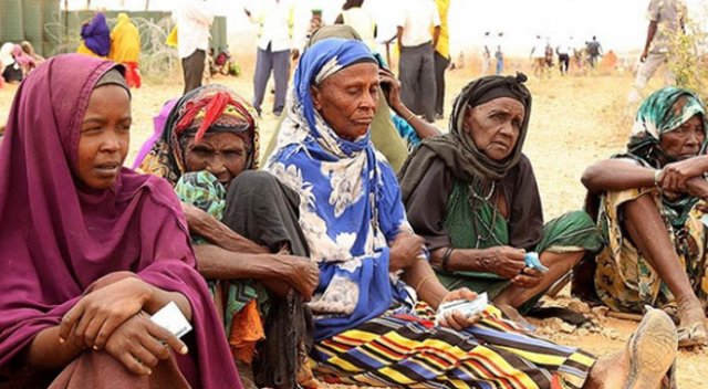 Somali'de 5 milyon kişi yetersiz besleniyor Somali'de 5 milyon kişi yetersiz besleniyor