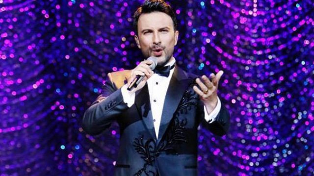 Tarkan'dan mega kamp! Tarkan'dan mega kamp!