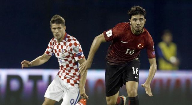 Tribünde Ozan&#039;ı izlediler! Teklif yolda...