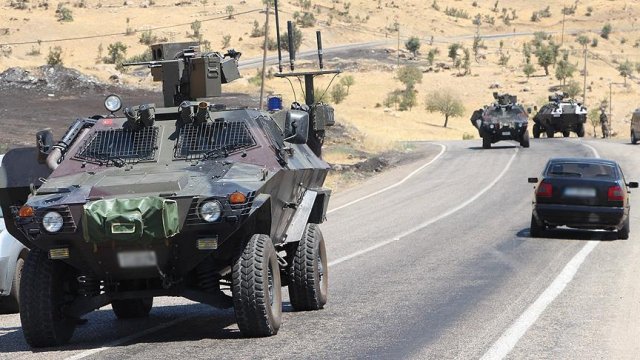 Tunceli'de hain saldırı: 3 yaralı Tunceli'de hain saldırı: 3 yaralı