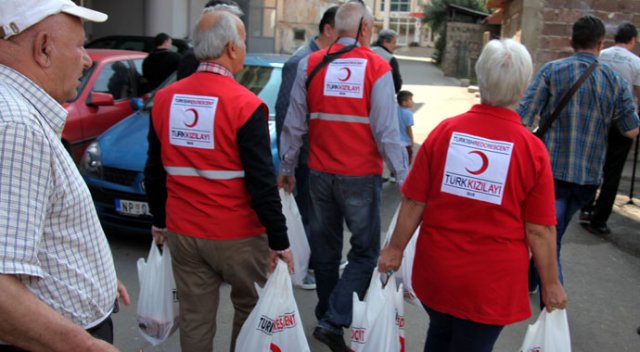 Türk Kızılayı 80 bin hisse kurban kesti Türk Kızılayı 80 bin hisse kurban kesti