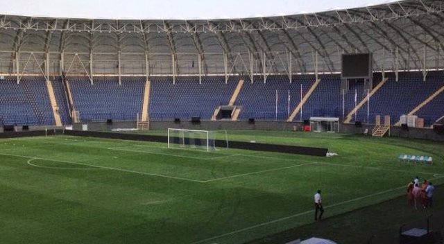 Türkiye&#039;ye gelen hakemler stada hayran kaldı