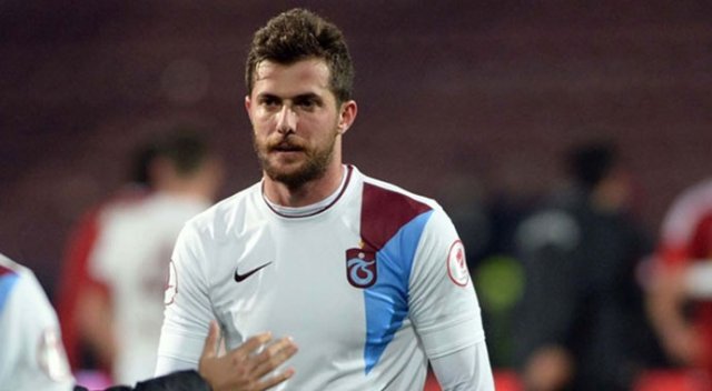 Uğur Demirok sakatlandı Uğur Demirok sakatlandı