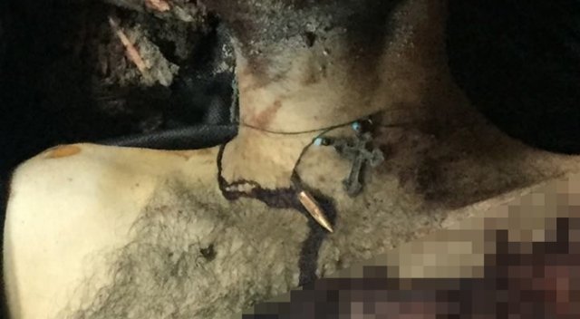Van'da öldürülen teröristin boynunda haç kolye bulundu Van'da öldürülen teröristin boynunda haç kolye bulundu