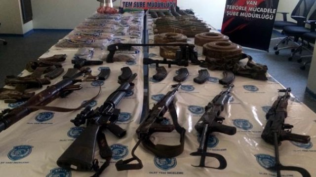 Van saldırısıyla ilgili operasyon: 27 gözaltı