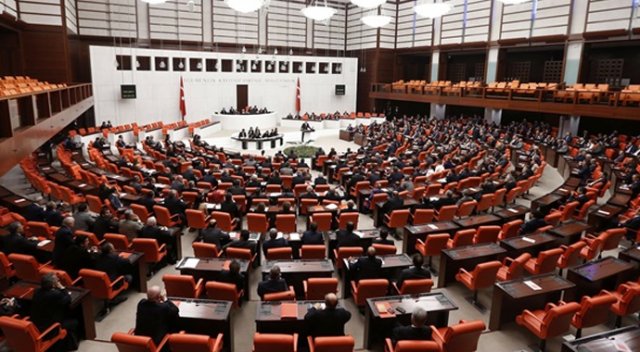 'OHAL'in uzatılması' Meclis Başkanlığı'na sunuldu 'OHAL'in uzatılması' Meclis Başkanlığı'na sunuldu