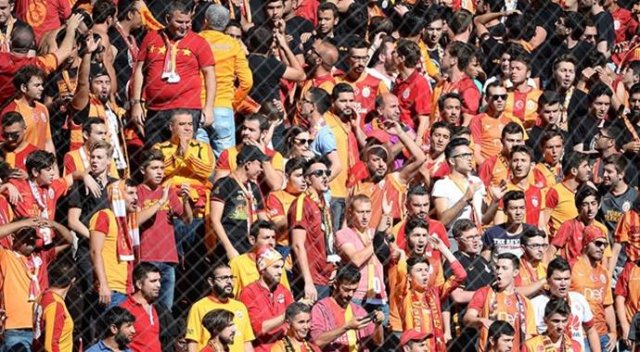 100. maçta seyirci rekoru