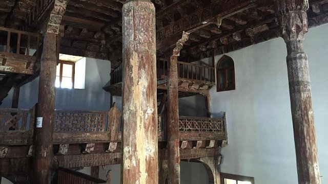 650 yıllık çivisiz cami görenleri hayran bırakıyor 650 yıllık çivisiz cami görenleri hayran bırakıyor