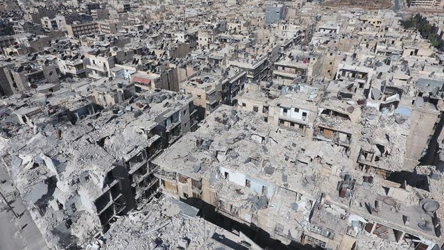 AA harabeye dönen Halep&#039;i havadan görüntüledi