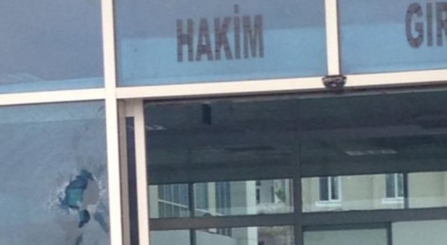 Adliye binasına av tüfeğiyle ateş açan adam gözaltına alındı