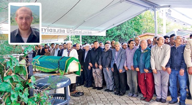 Ahmet Şimşirgil&#039;in oğlu İsmail Şimşirgil defnedildi