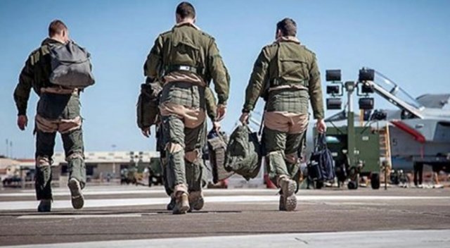 Alman vekiller yarın İncirlik'e geLiyor Alman vekiller yarın İncirlik'e geLiyor