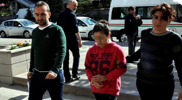 Amasya'da vahşet! 18 günlük bebeğini öldürdü Amasya'da vahşet! 18 günlük bebeğini öldürdü