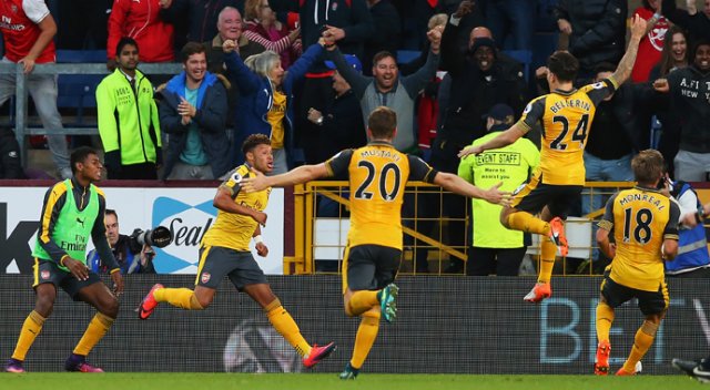 Arsenal son anda nefes aldı