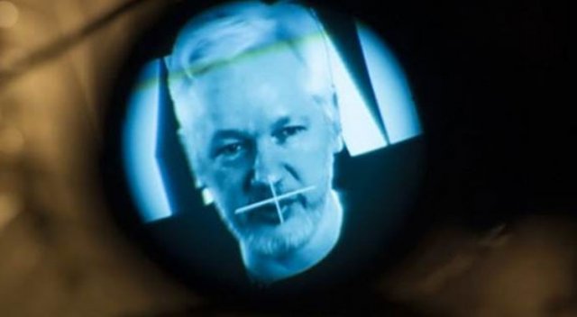 Assange: Hillary Clinton hedefte değil