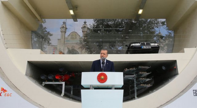 Avrasya Tüneli'nin son testini yapan Erdoğan'dan yeni müjde Avrasya Tüneli'nin son testini yapan Erdoğan'dan yeni müjde