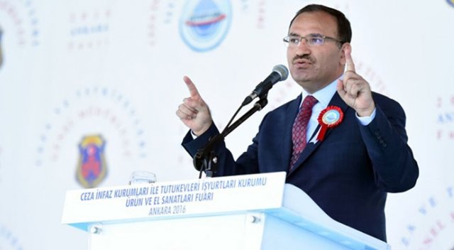 Bozdağ: Darbe teşebbüsü başarılı olsaydı halimiz böyle olurdu Bozdağ: Darbe teşebbüsü başarılı olsaydı halimiz böyle olurdu