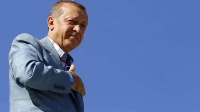 Erdoğan'dan Şehit Ömer Halisdemir'in evine ziyaret